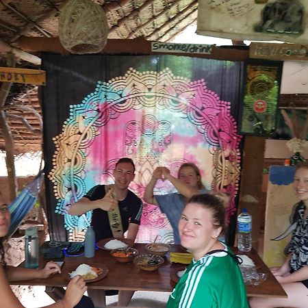 Sigiriya Rastha Hostel Eksteriør billede